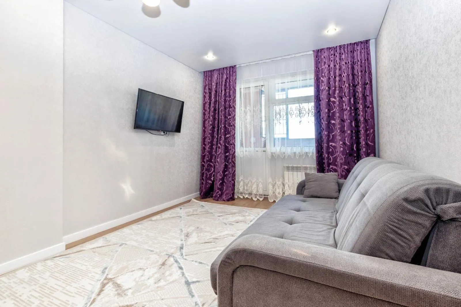 Apartment 2-Комнатная Квартира Бараева-Валиханова Nur-Sultan